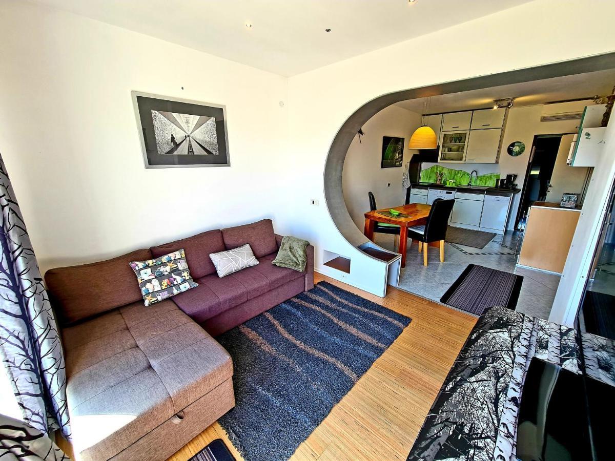 Pakua Apartments & Penthouse Ровинь Экстерьер фото